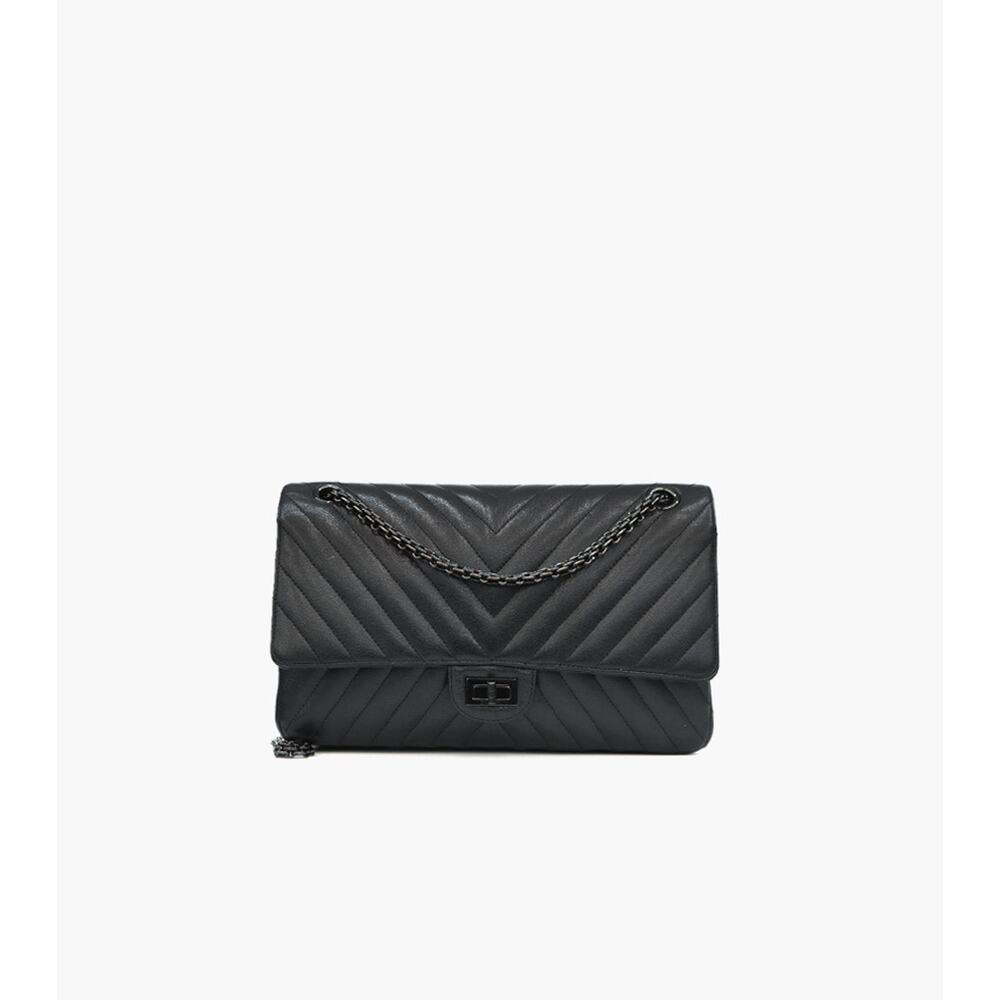 CHANEL Black Chevron 2.55 Bag A-A17258